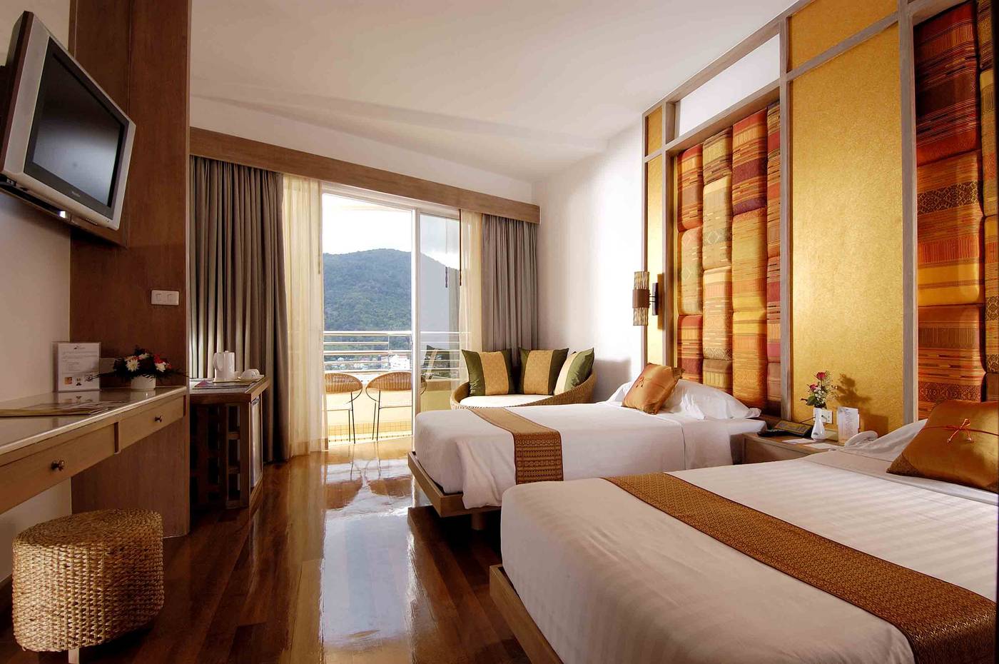 Royal-Paradise-Room-20