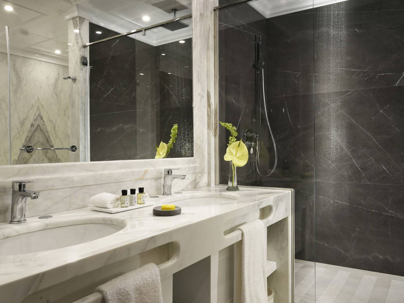 Splendide-Royal-Room-52