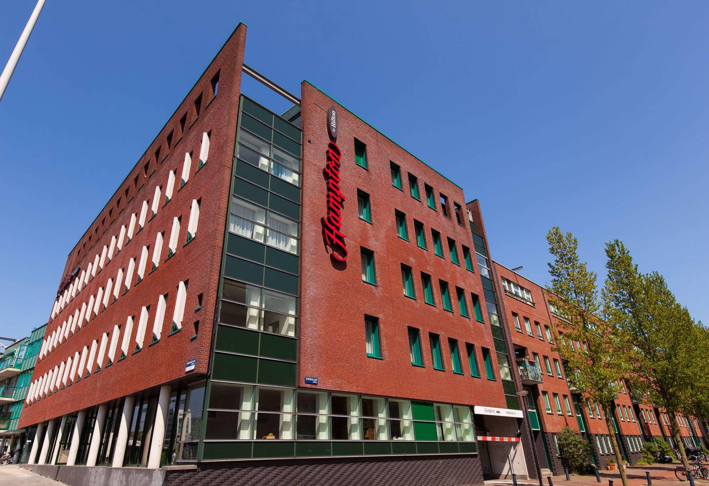 Hampton-By-Hilton-Amsterdam-City-Centre-East-General-view-1