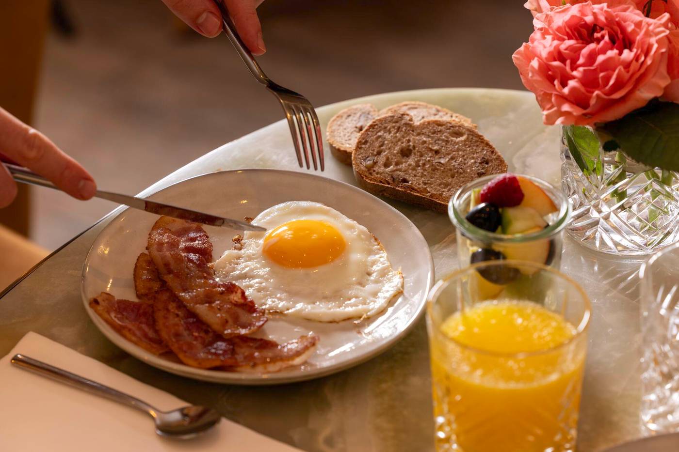 Hotel-Maxim-Opera-Restaurant-50