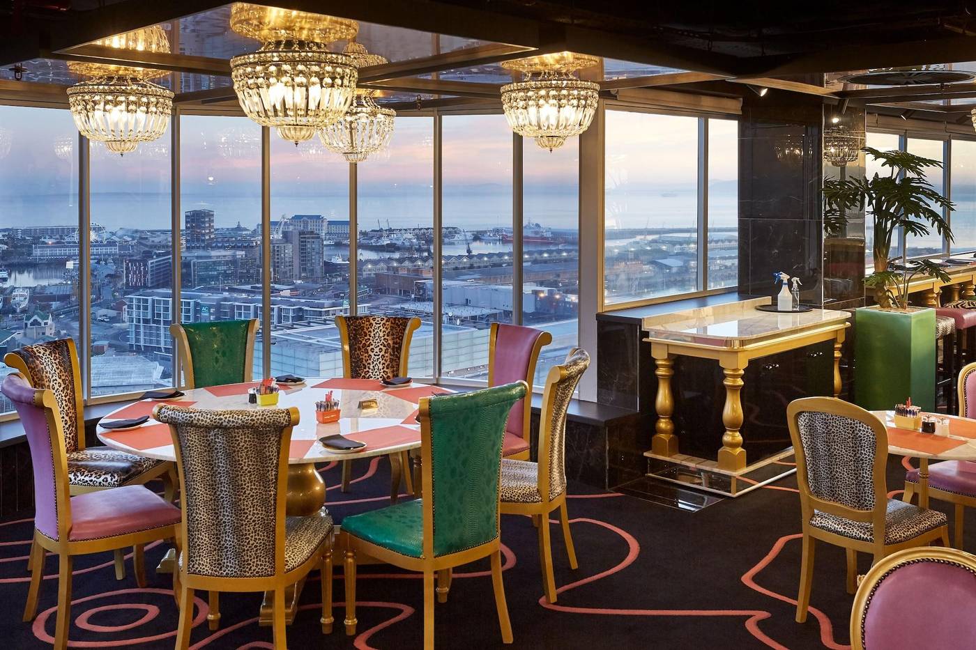 Hotel-Sky-Cape-Town-Restaurant-34