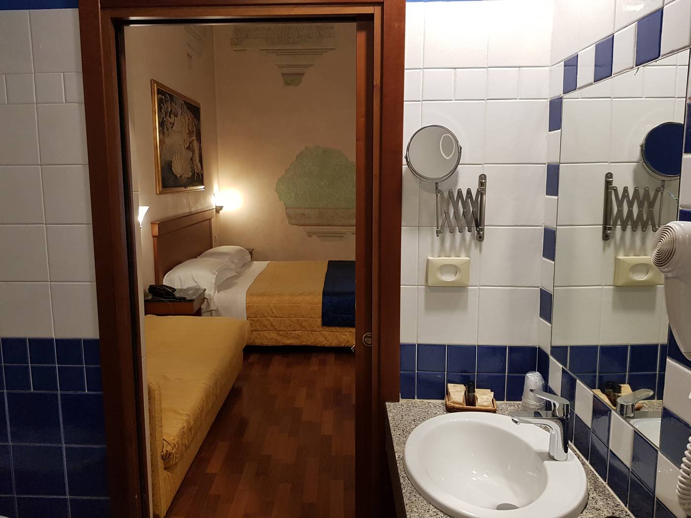 Porta-Faenza-Room-50