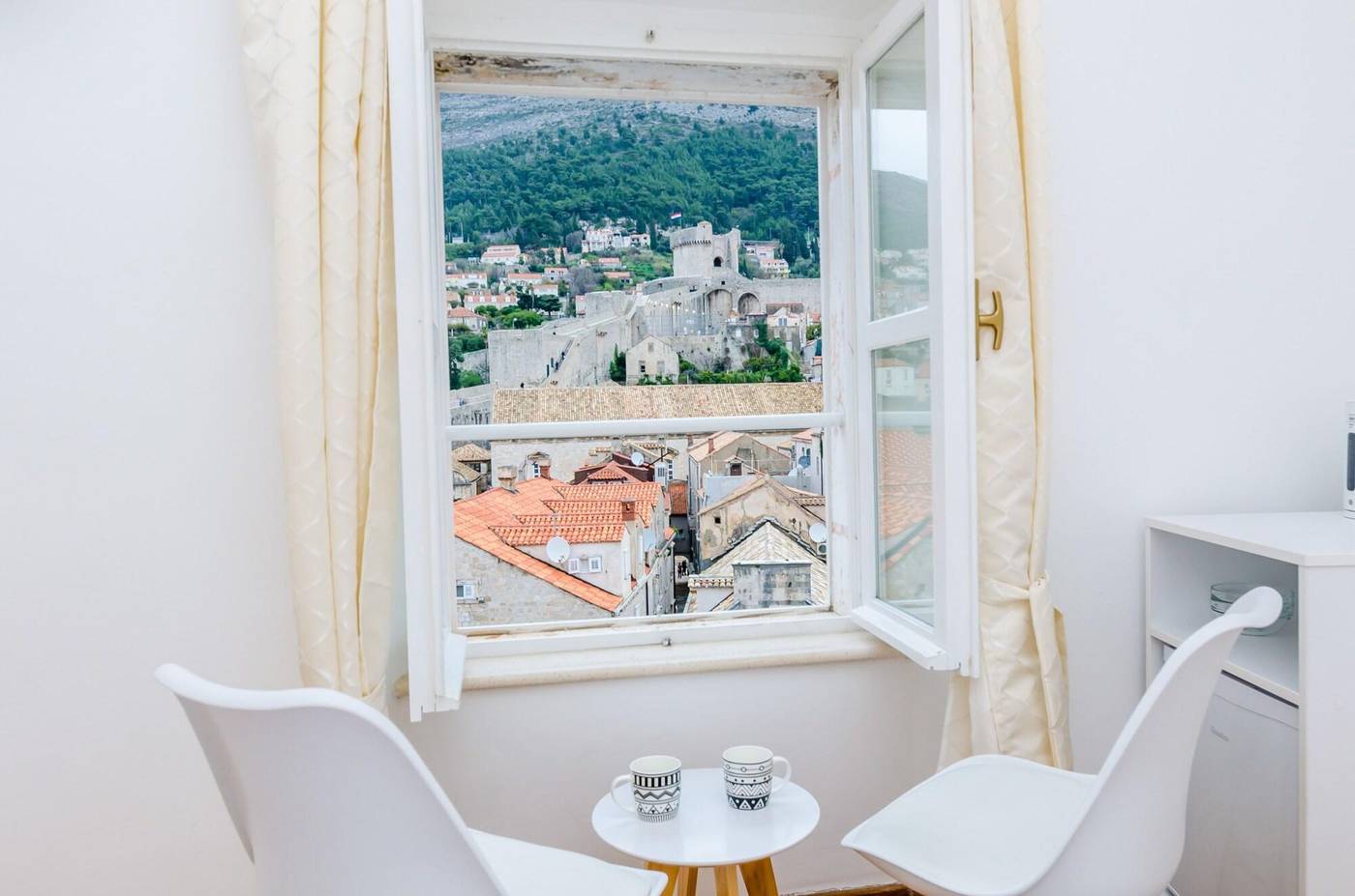 Cinema-View-House-General-view-26