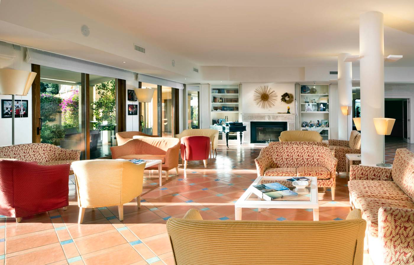 Hotel-Santa-Gilla-Lobby-61