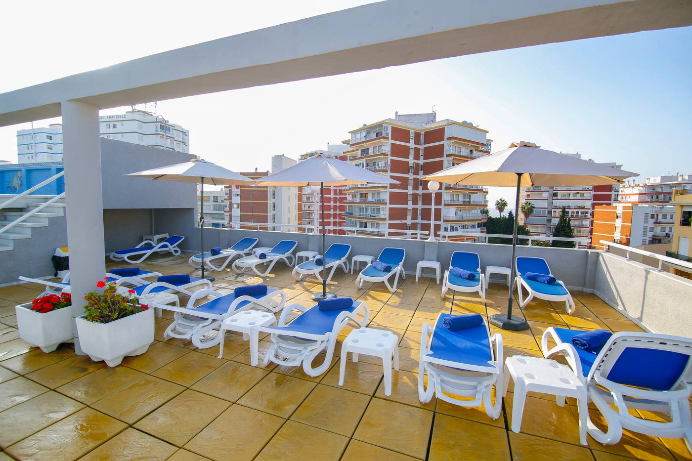 Mainake-SL-Terrace-40