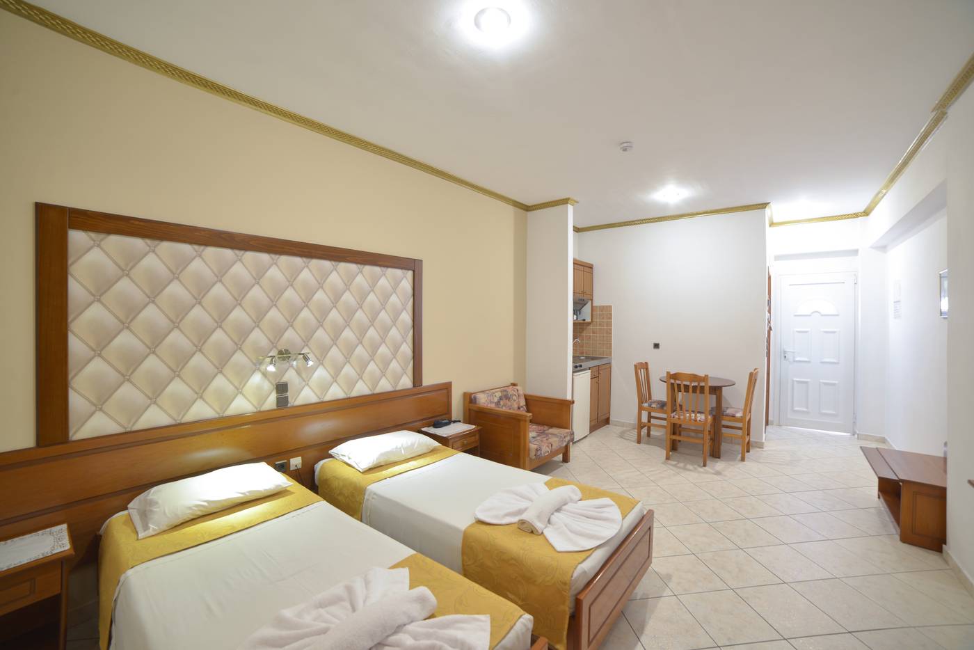 Angelina-Room-15