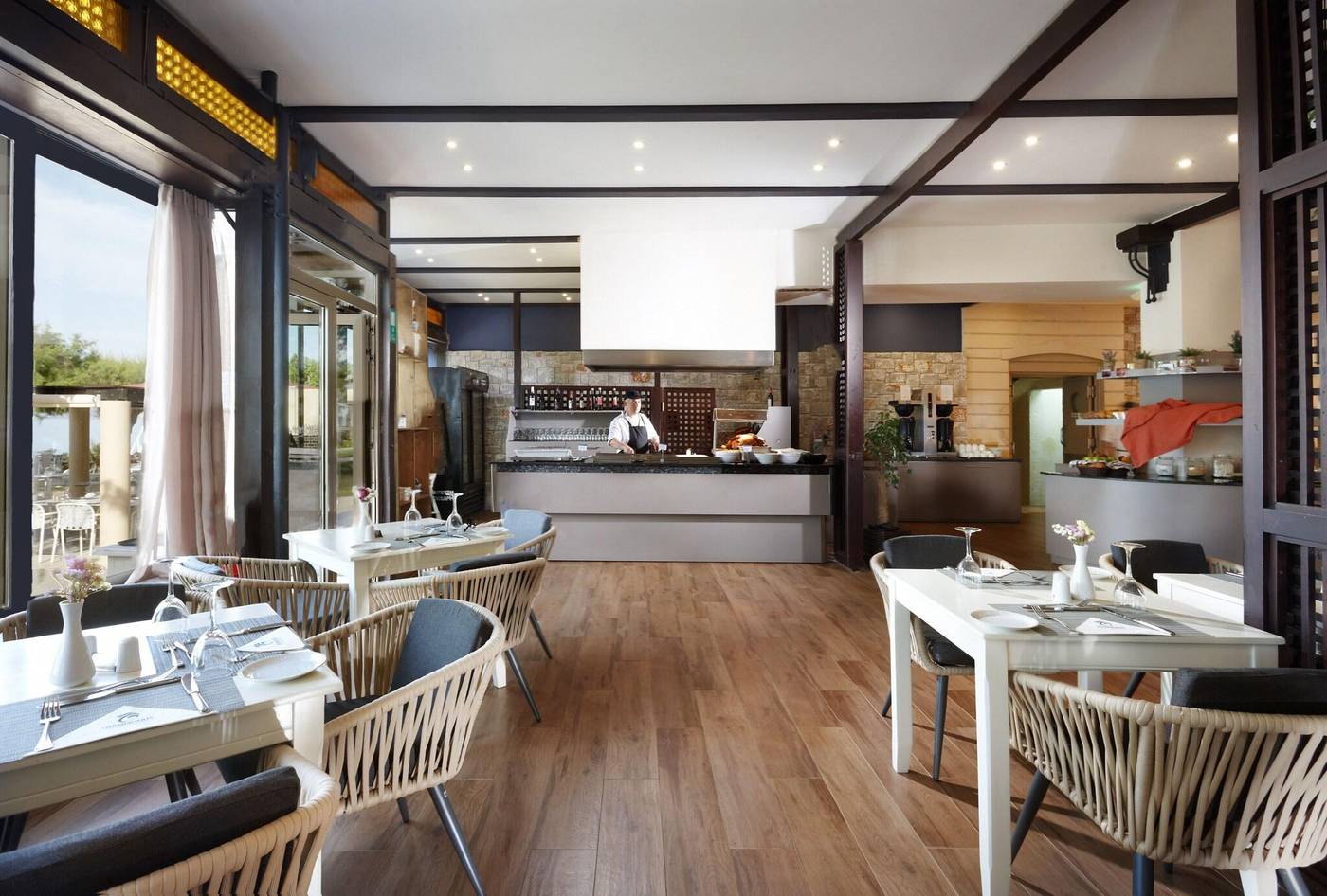 Santa-Marina-Beach-hotel-Restaurant-60