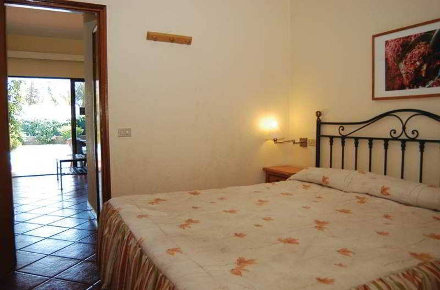 Augustino-Room-11