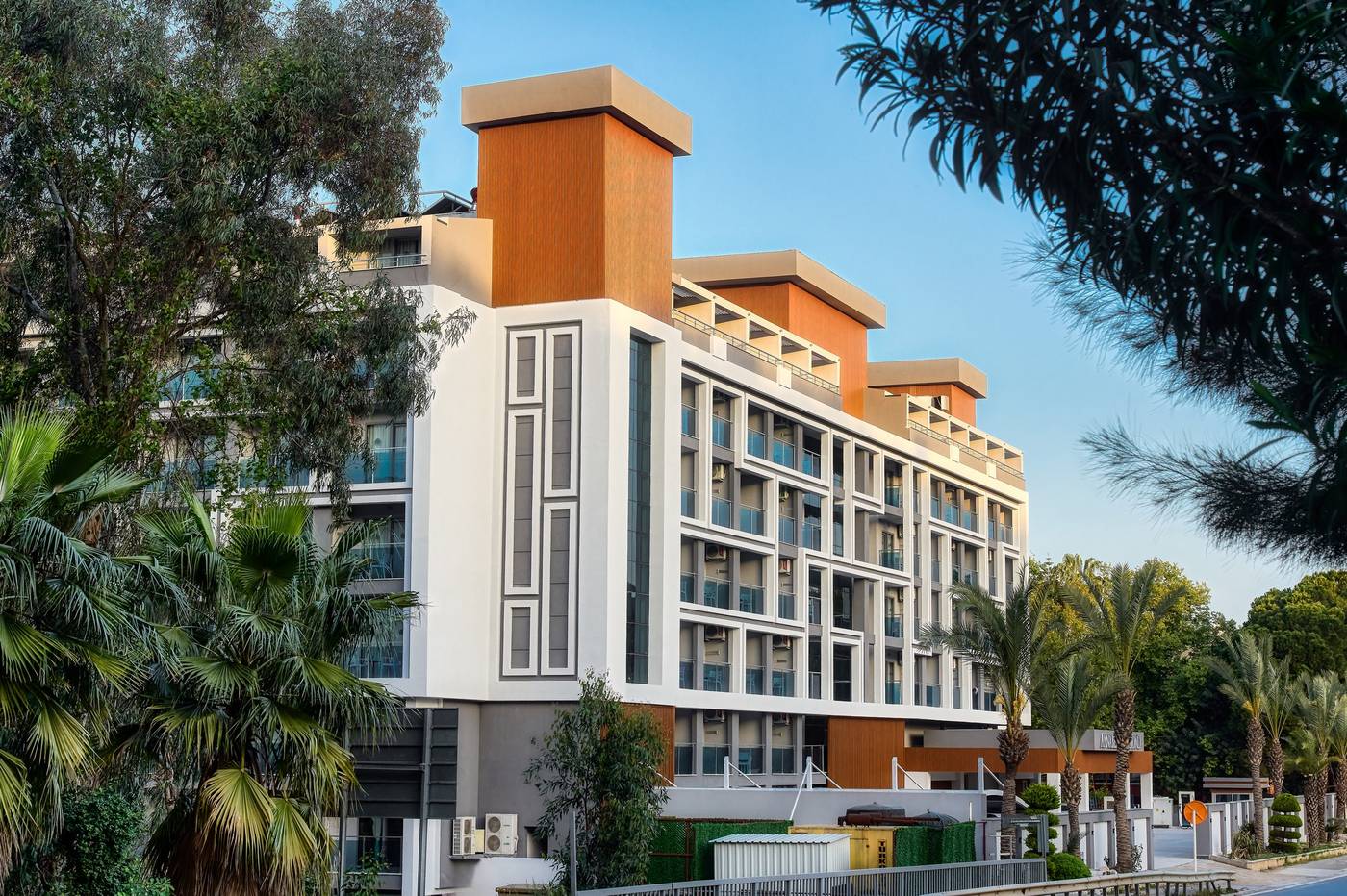 Annabella-Diamond-Hotel---Spa-General-view-8