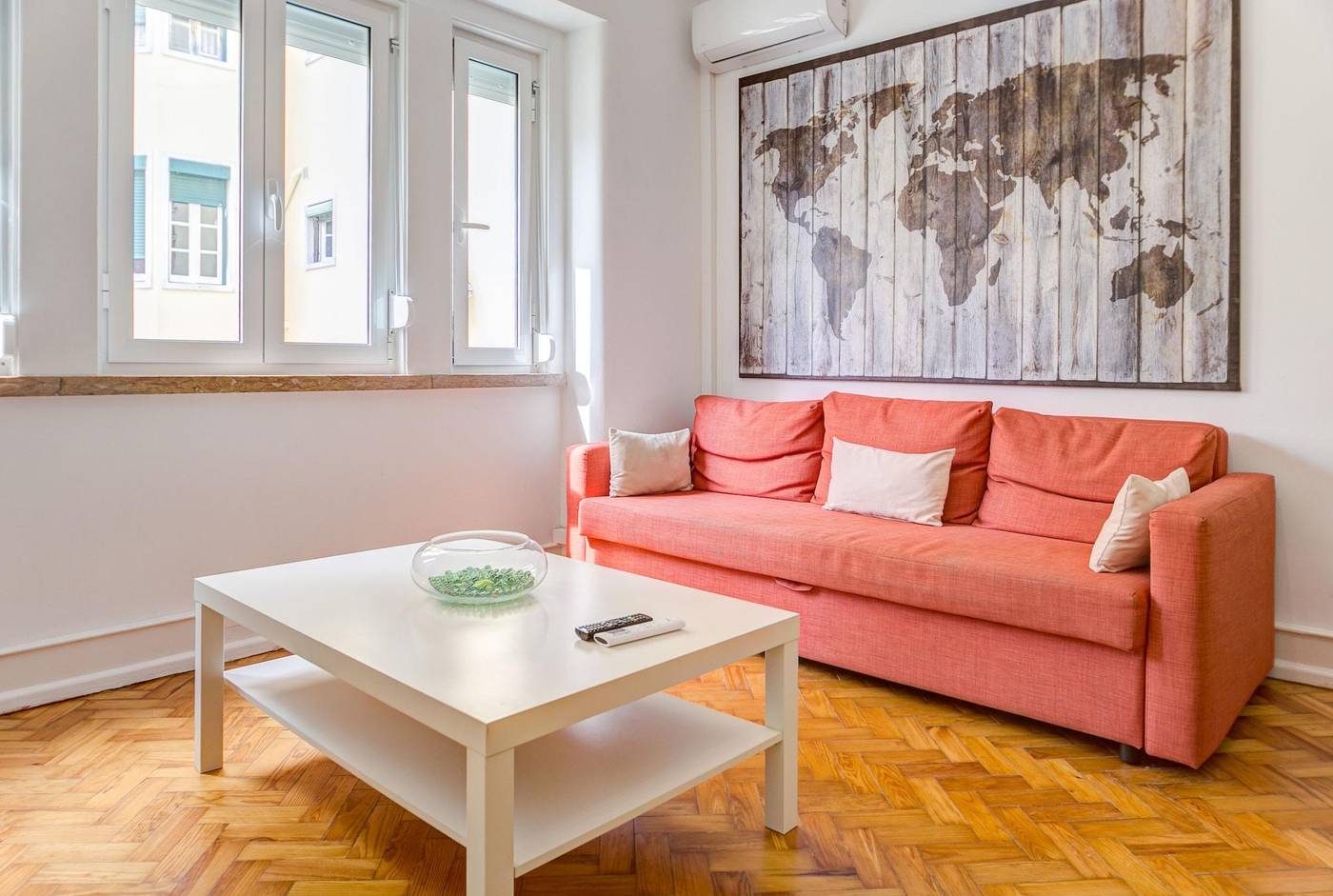 Home-Out-Rooms---Apartments-Room-5