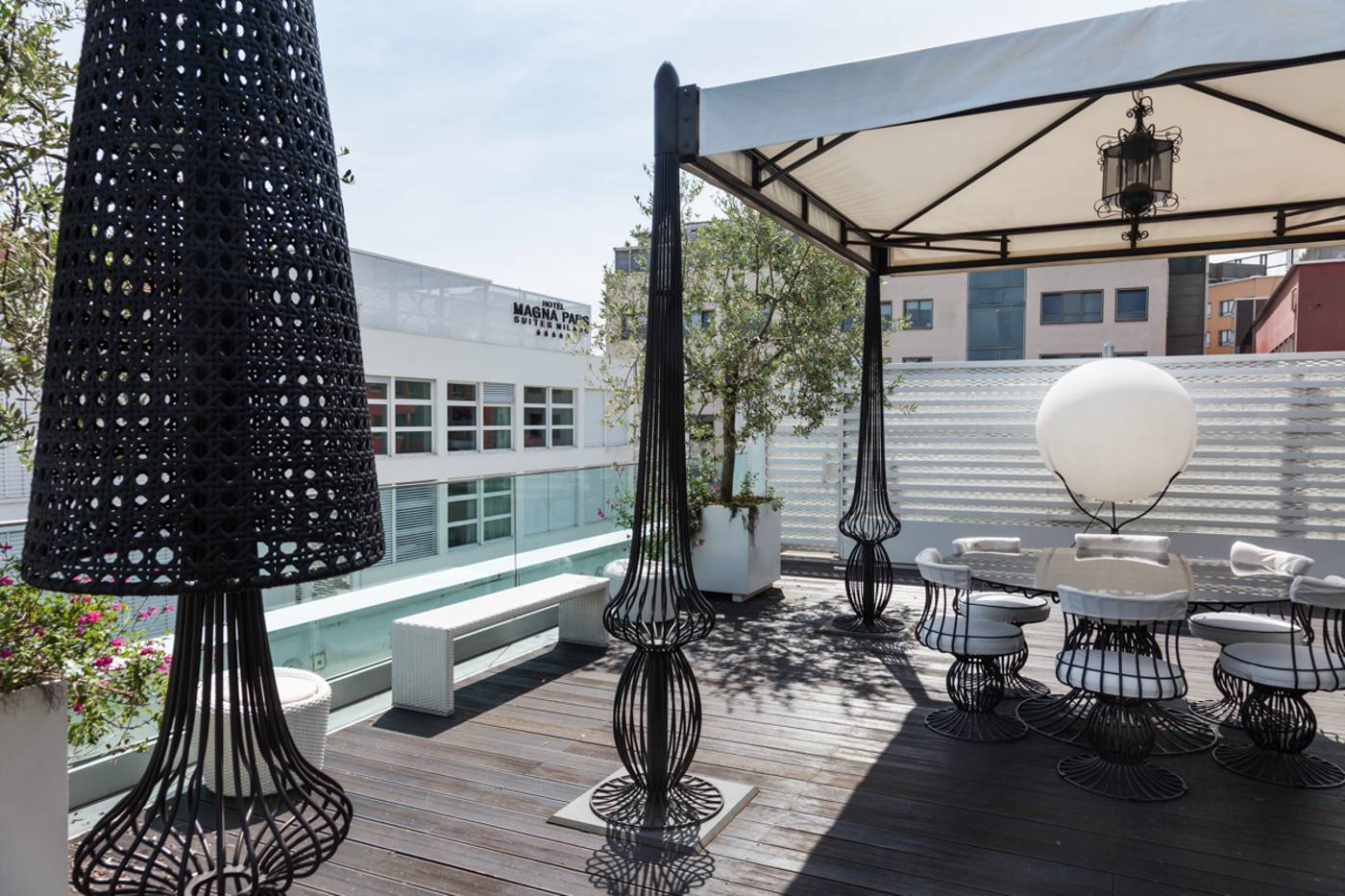 Magna-Pars---LHotel-a-Parfum-Terrace-32