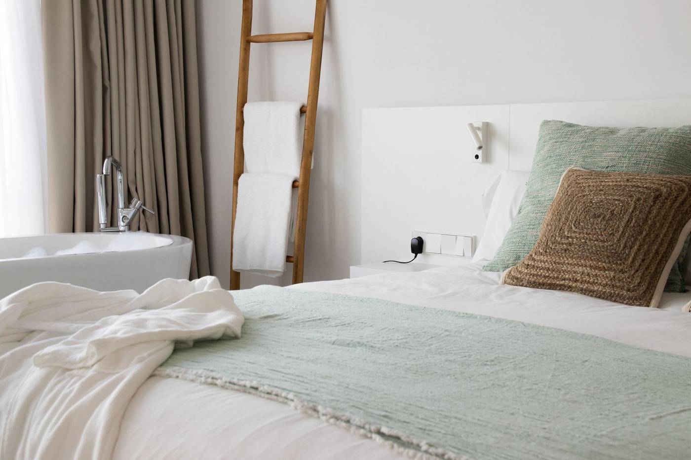 Els-Pins-Resort---Spa-Room-33