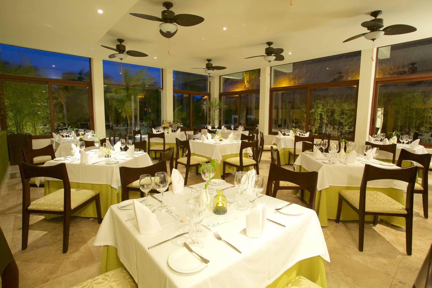 Akumal-Bay-Beach---Wellness-Resort-Restaurant-25