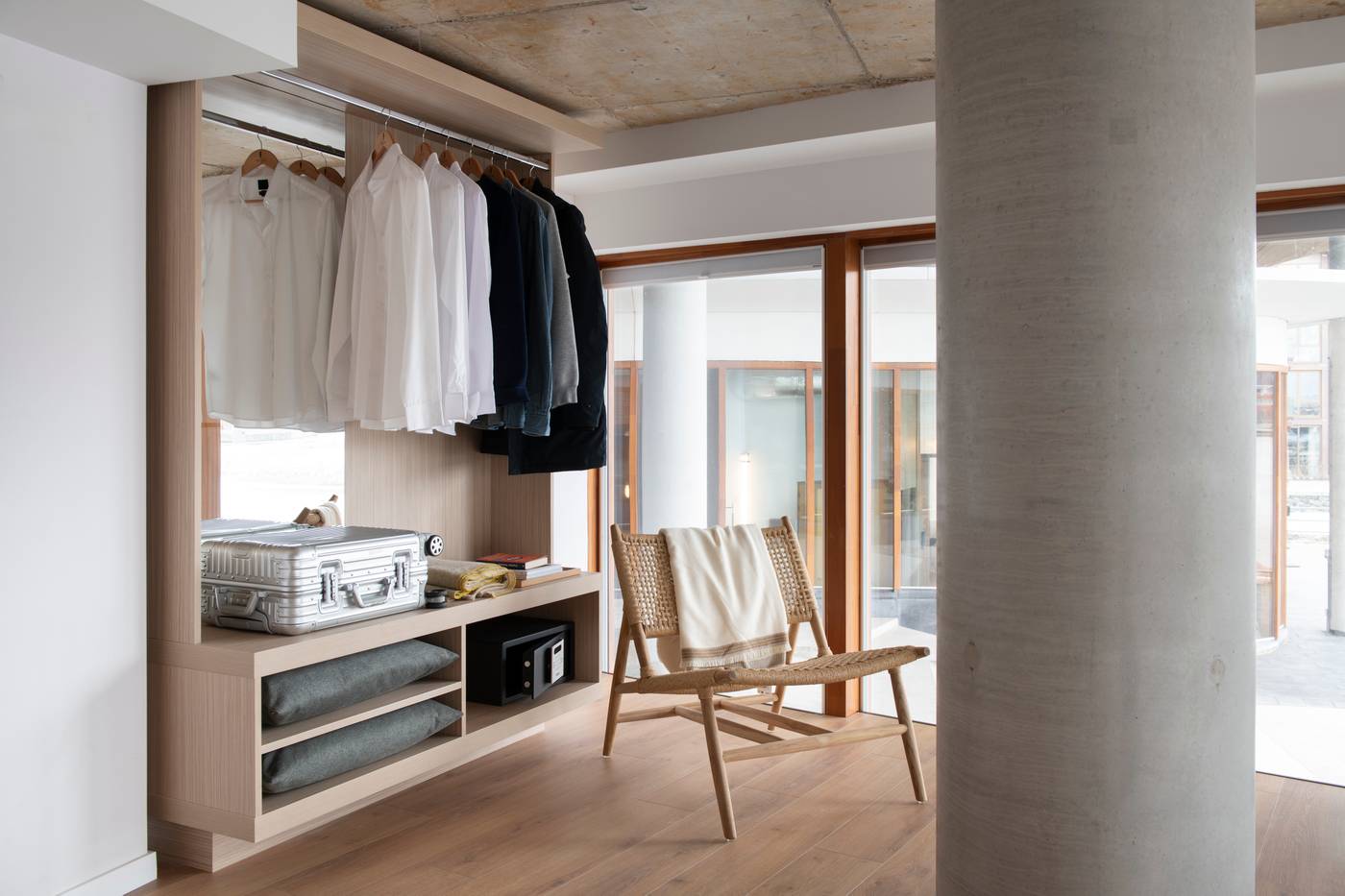 Eric-Vokel-Boutique-Apartments---Riverfront-Suites-Room-8