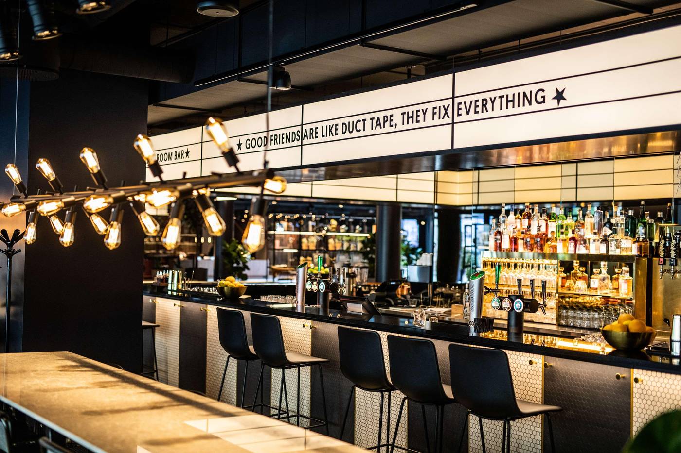 Scandic-Falkoner-Bar-16