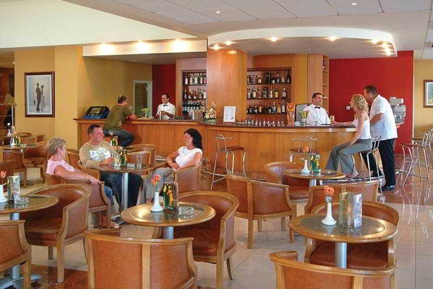 Sentido-Kouzalis-Beach-Bar-10