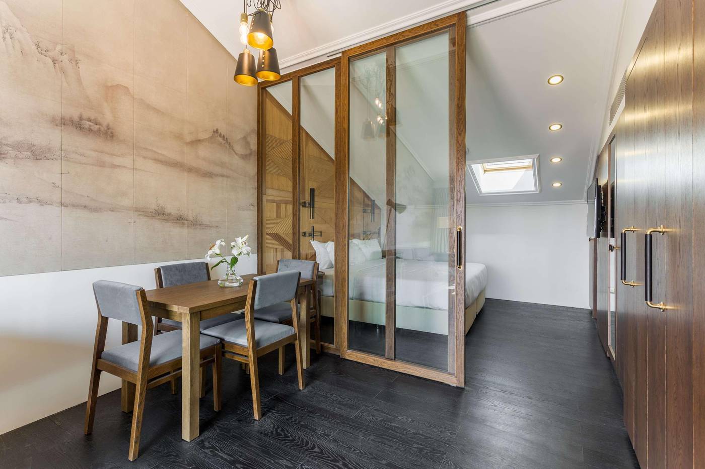 Room-Mate-Emir-Room-63