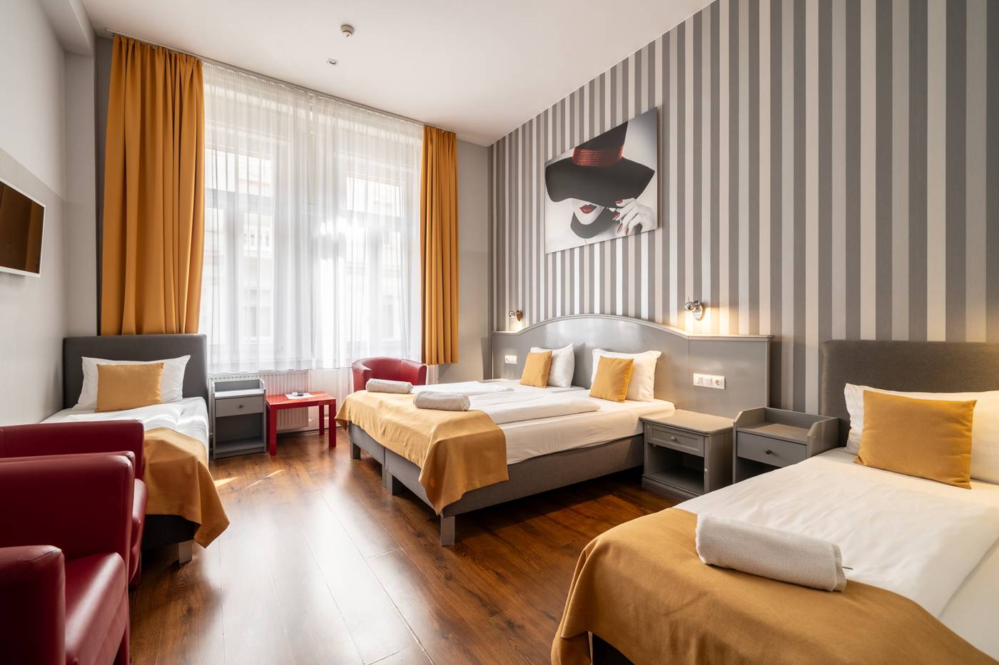 Full-Moon-Budapest-Room-19