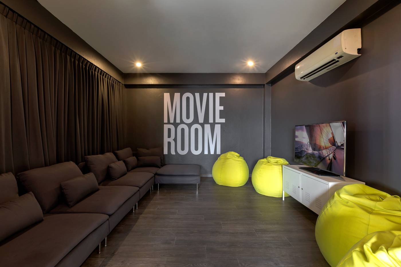 Sunwing-Bangtao-Beach-Sports-and-Entertainment-63