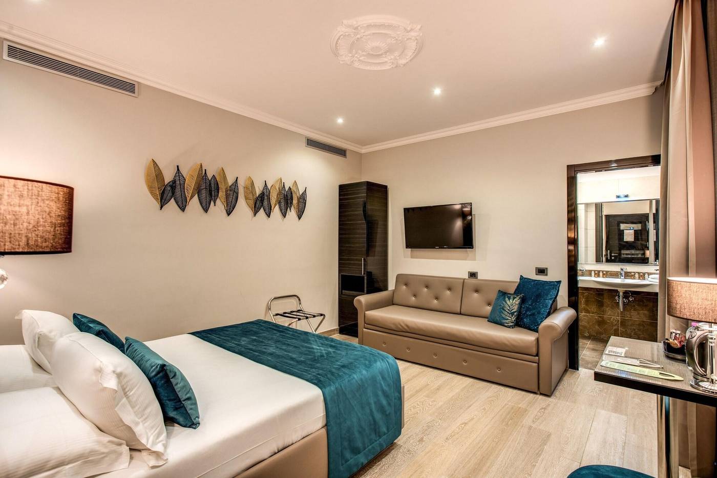 Relais-De-La-Poste-Room-12