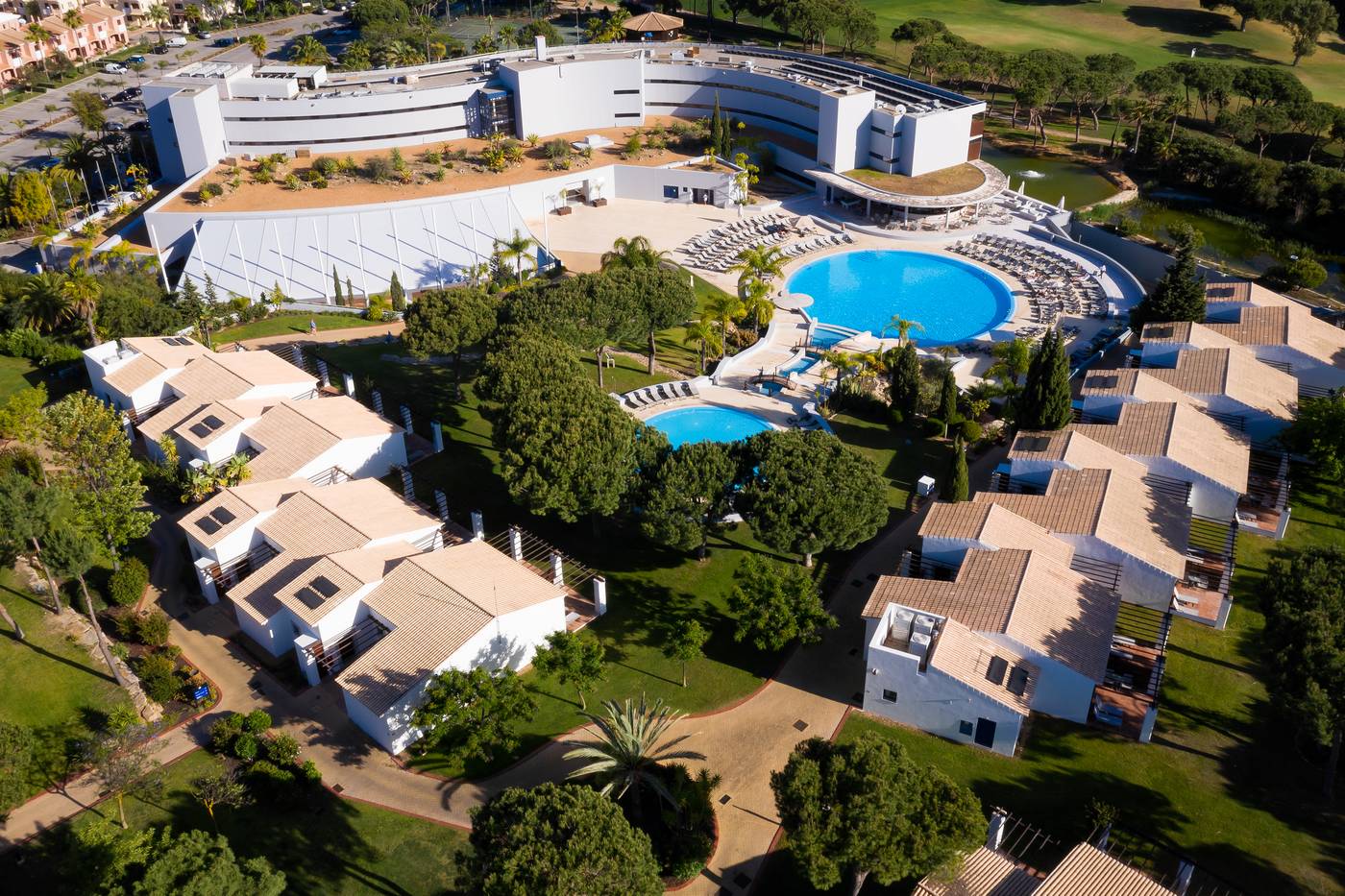 Pestana-Vila-Sol-Golf---Resort-Hotel-General-view-2