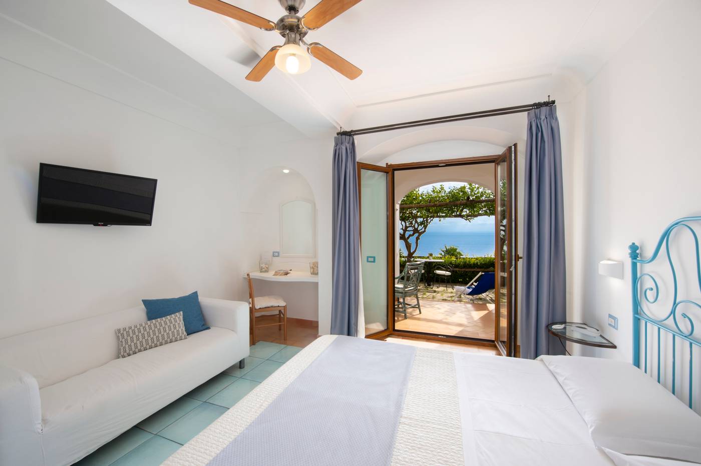 Maresca-Hotel-Praiano-Room-4