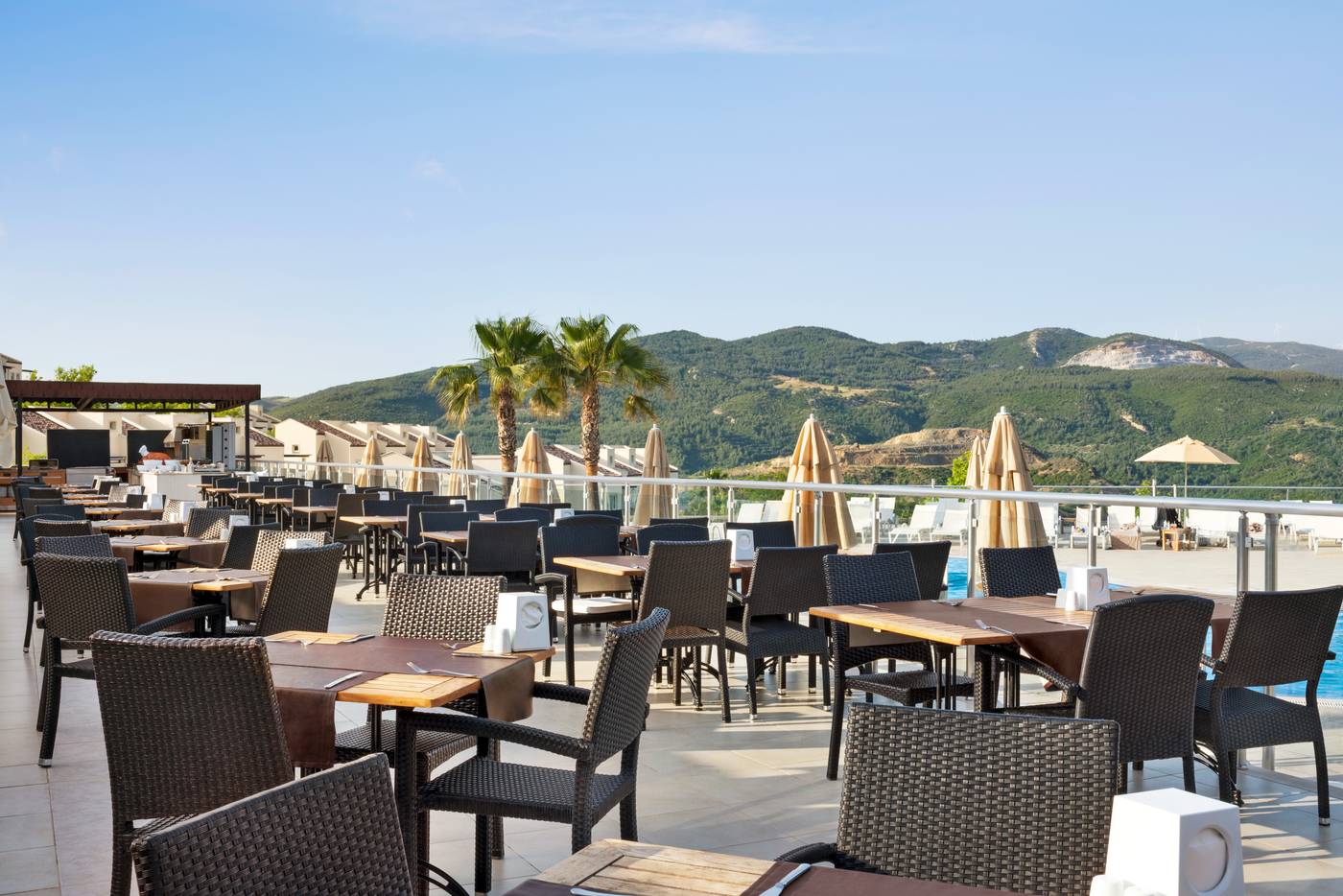 Kusadasi-Golf---Spa-Resort-Terrace-22