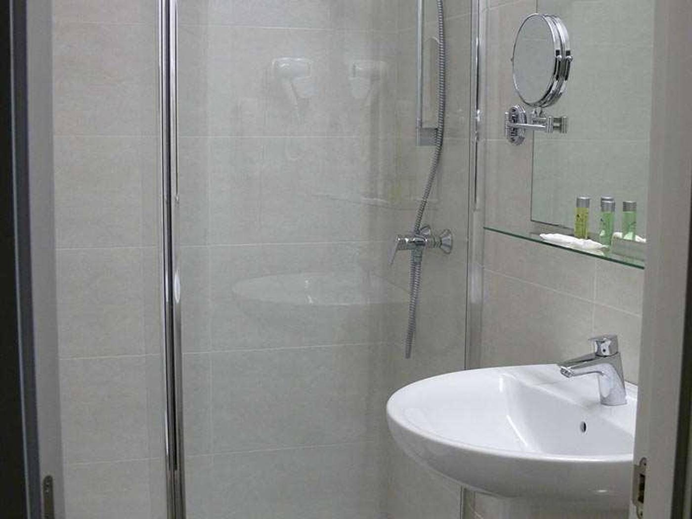 Los Angeles-Spain-BOO DE GUARNIZO-Room-7