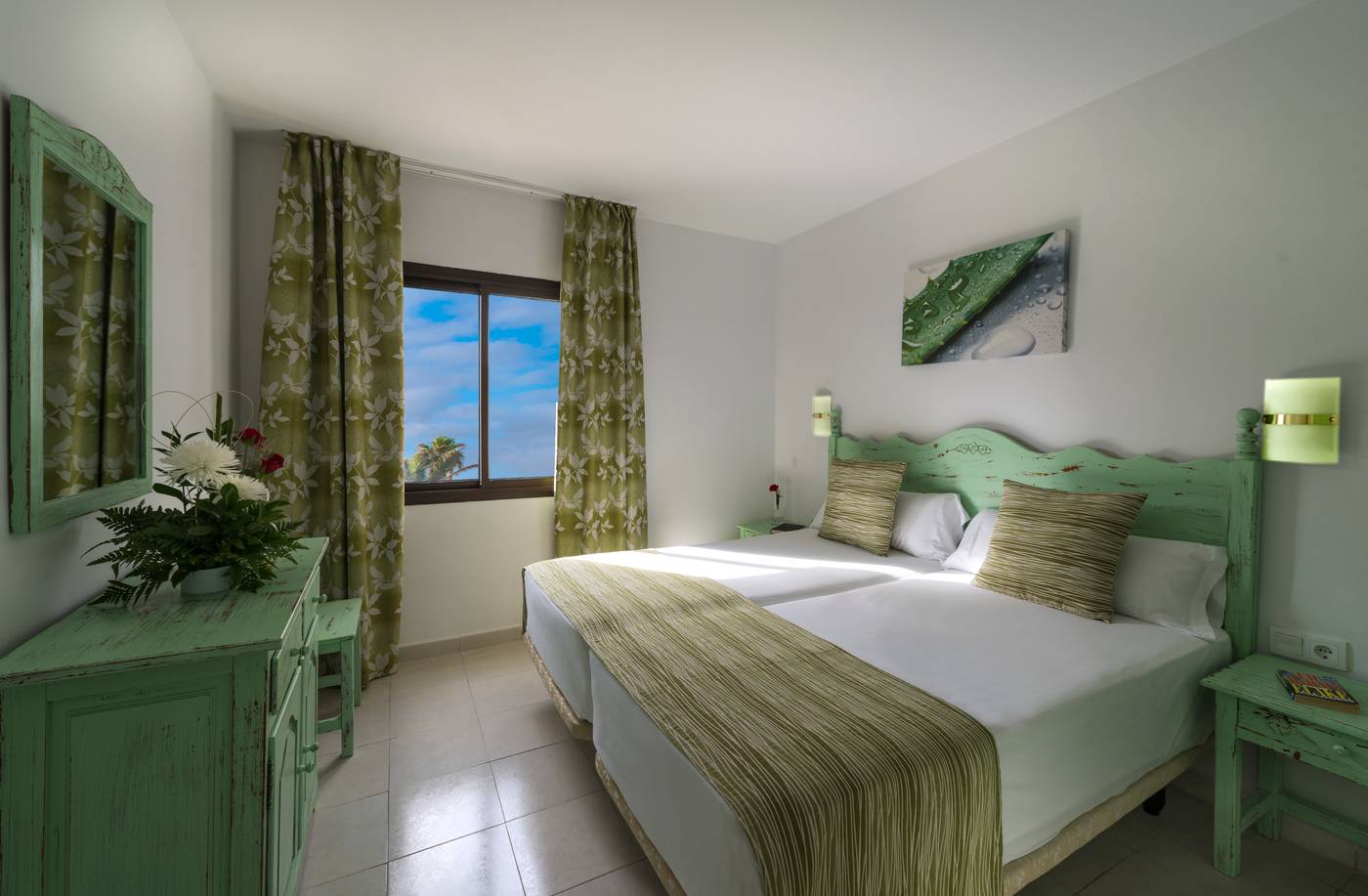 Hesperia-Bristol-Playa-Room-15