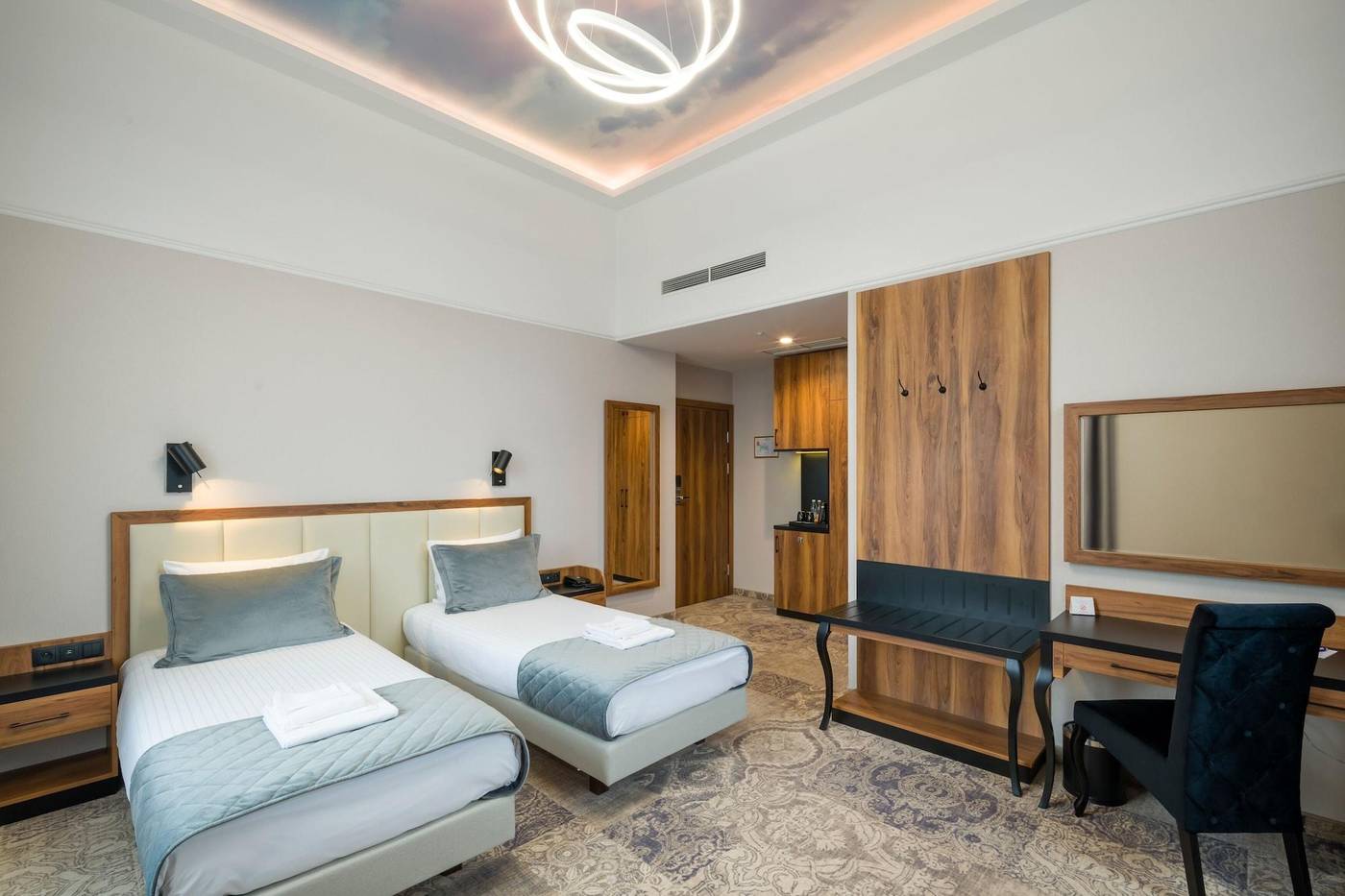 Sky-Hotel-Krakow-Room-21