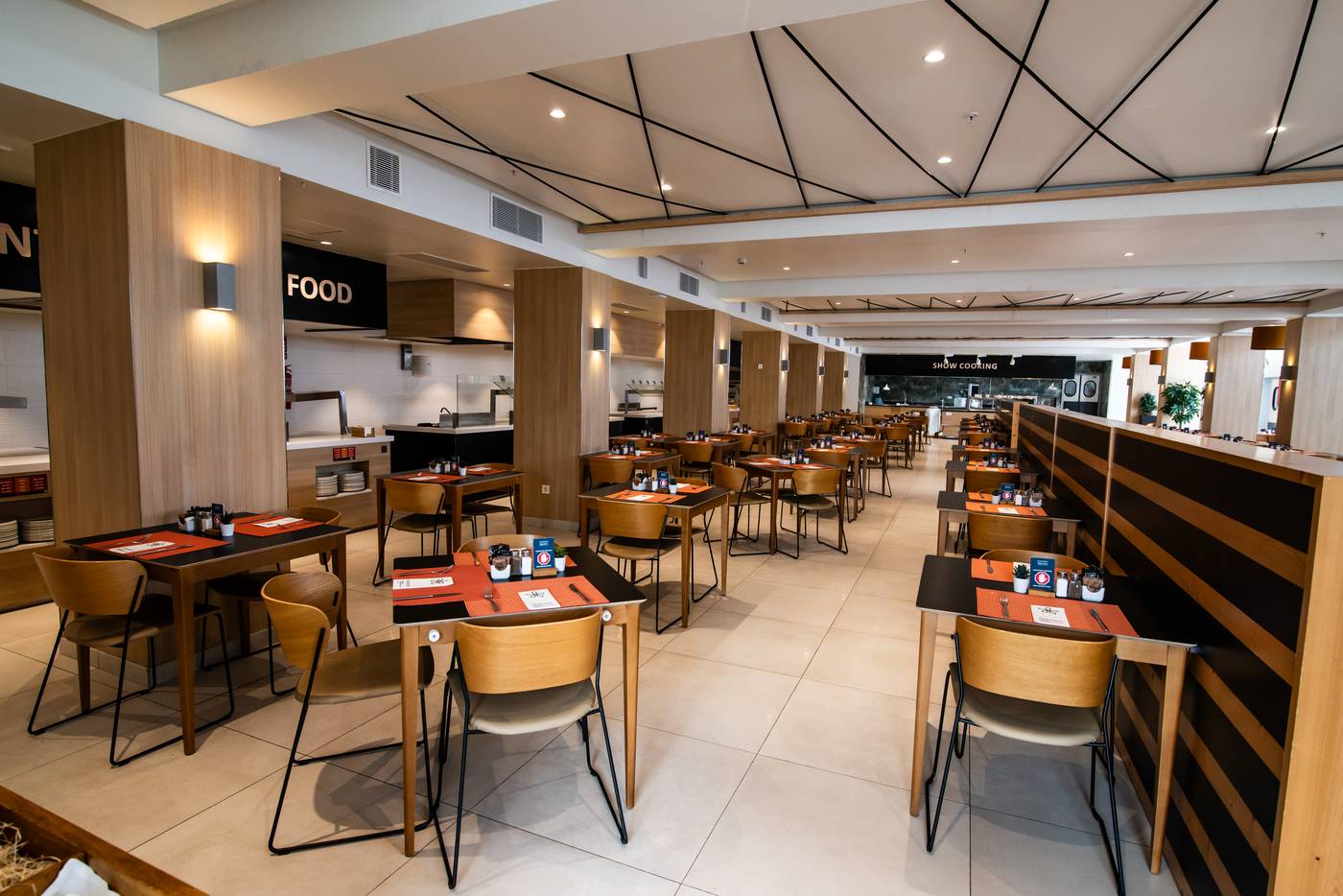 Aequora-Lazarote-Suites-Restaurant-59