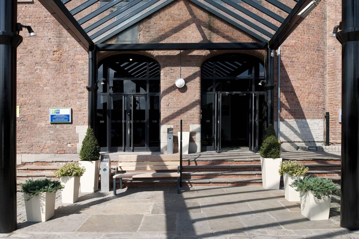 Holiday Inn Express Liverpool - Royal Albert Dock-United Kingdom-Liverpool-General view-9