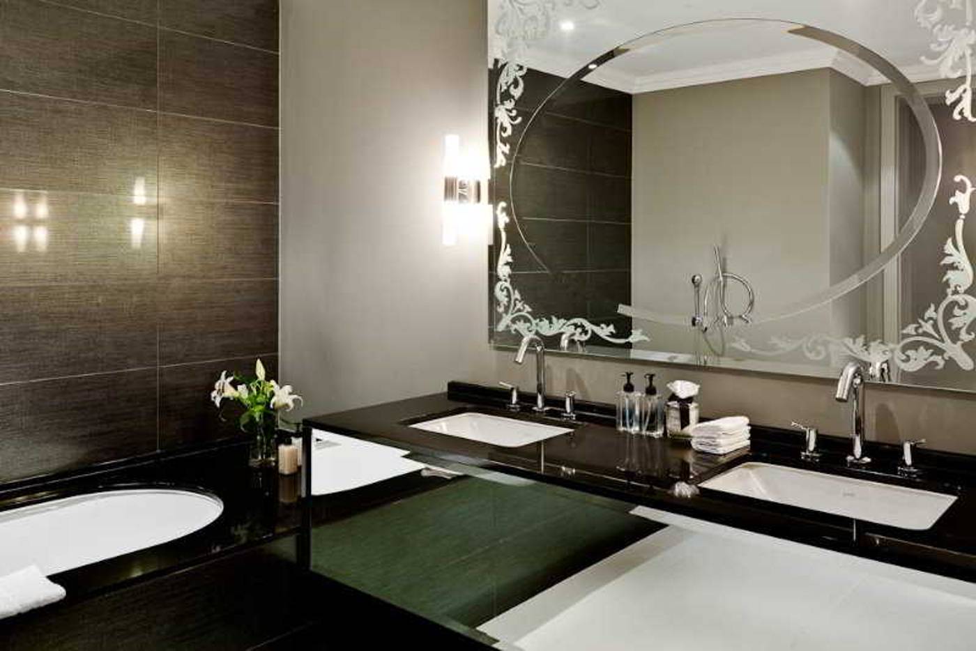 Queen-Victoria-Hotel-by-Newmark-Room-24