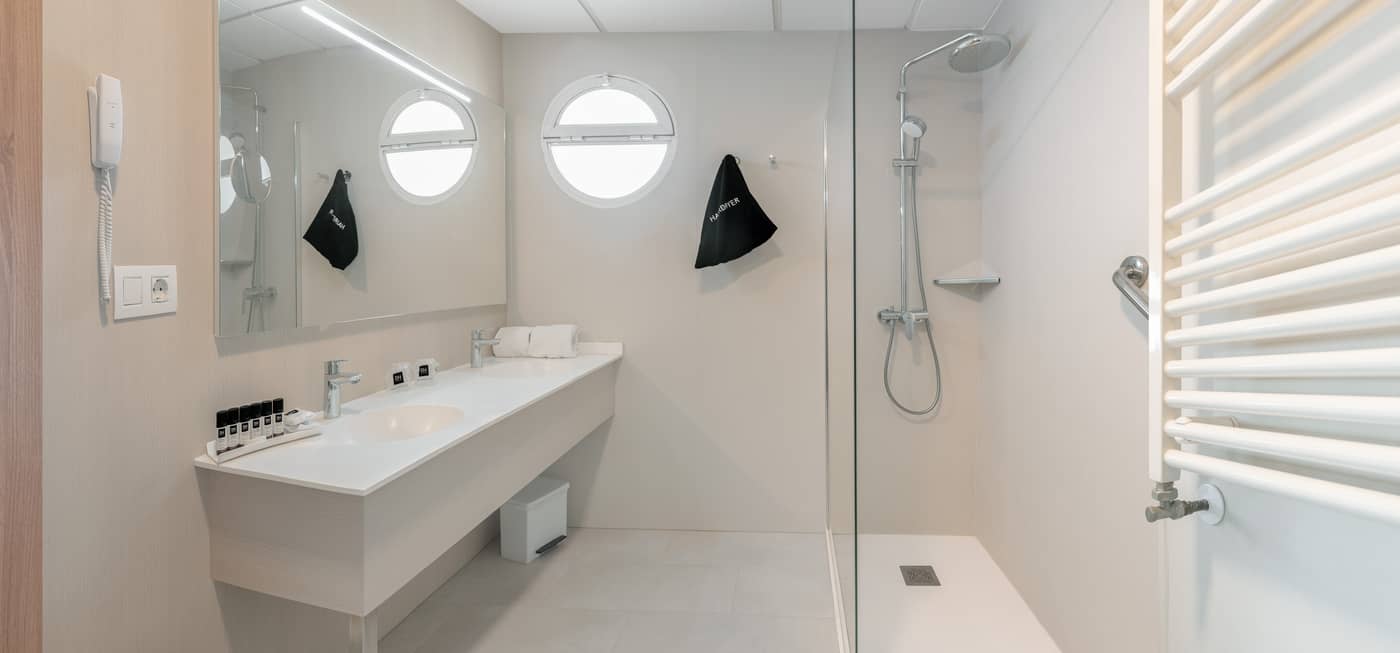 Hotel-RH-Victoria-Room-26