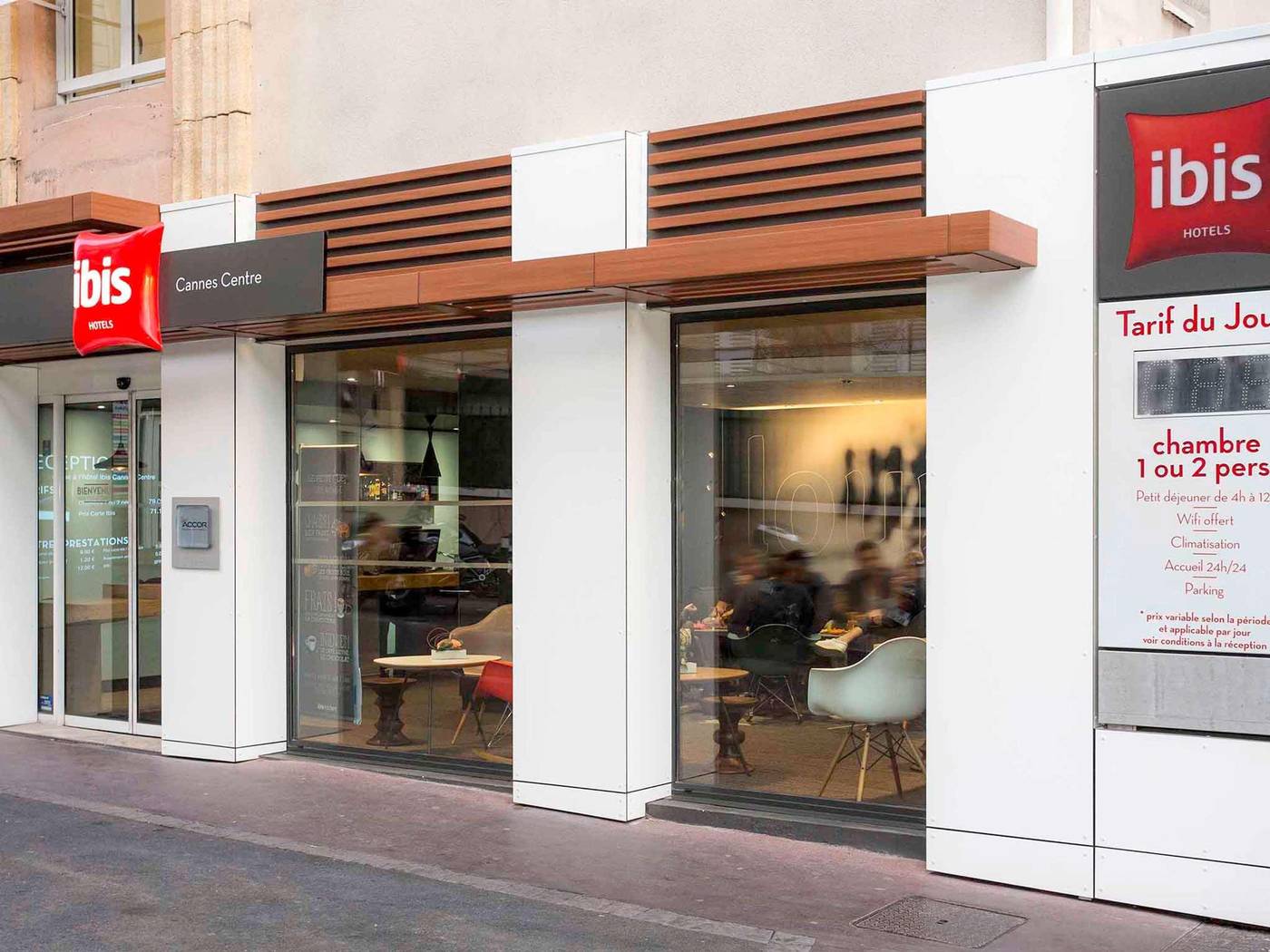 ibis-Cannes-Centre-General-view-31