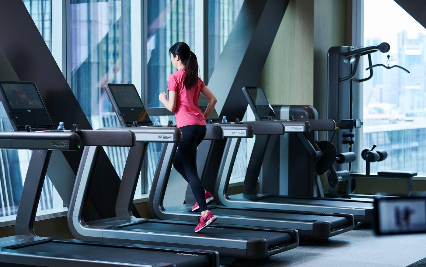 The-St-Regis-Hong-Kong-Sports-and-Entertainment-71