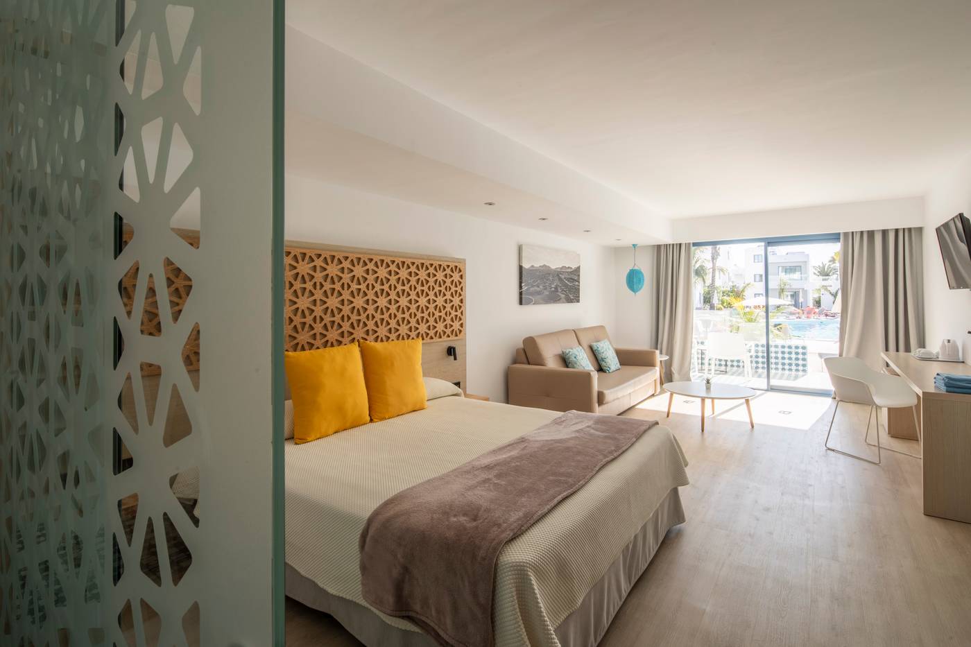 Oasis-Lanz-Beach-Mate-Room-31