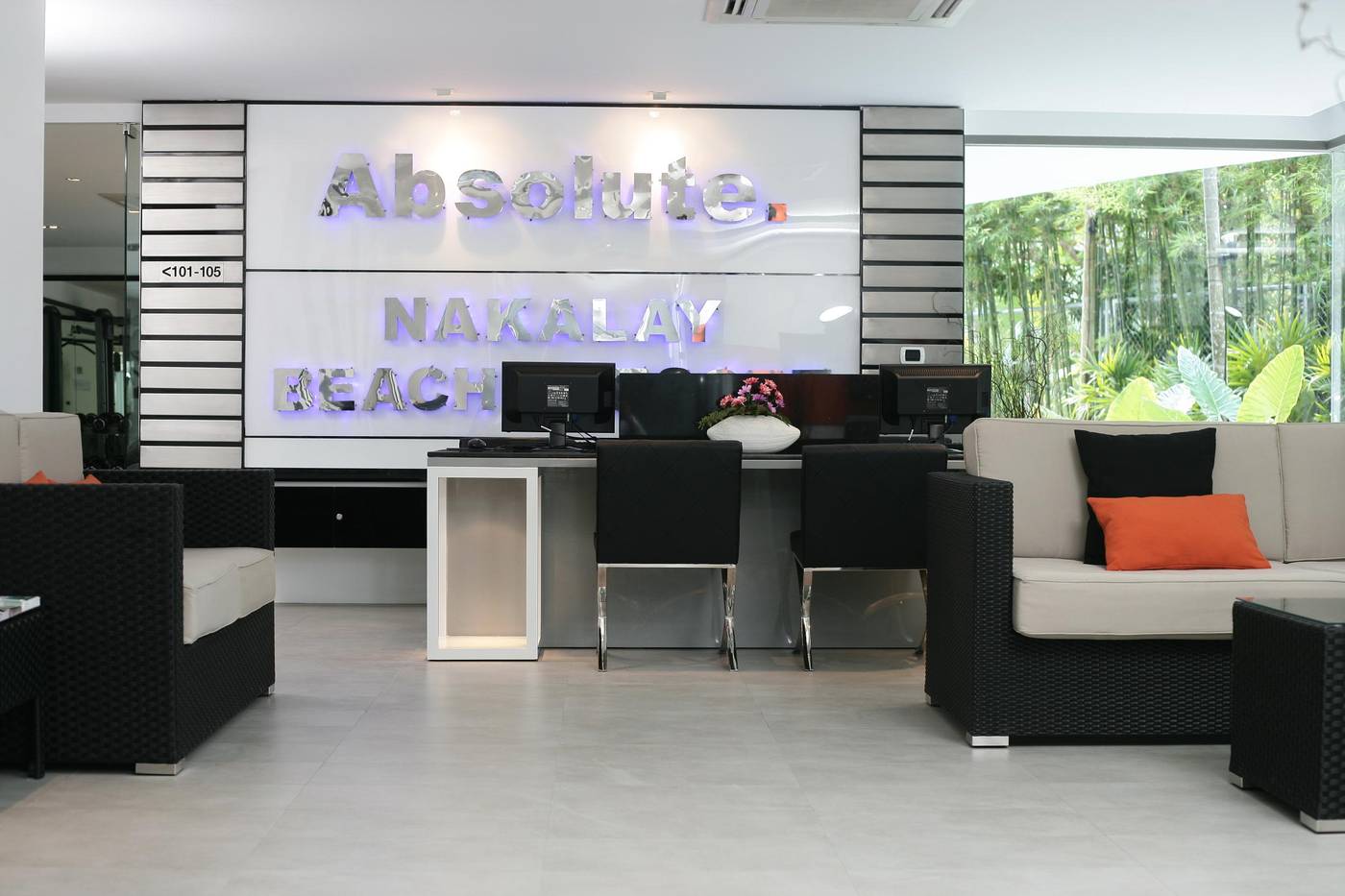 Absolute-Nakalay-Boutique-Resort-Lobby-21