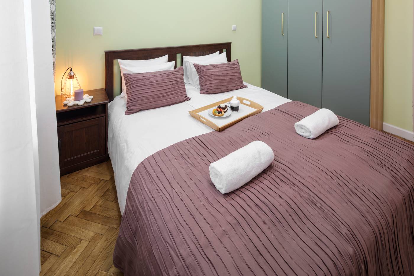 Platinum-Suite-Room-19