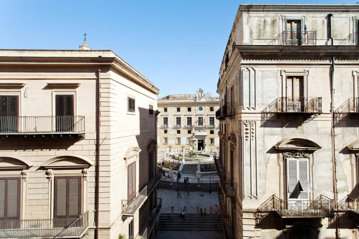 B-B-Hotel-Palermo-Quattro-Canti-General-view-2