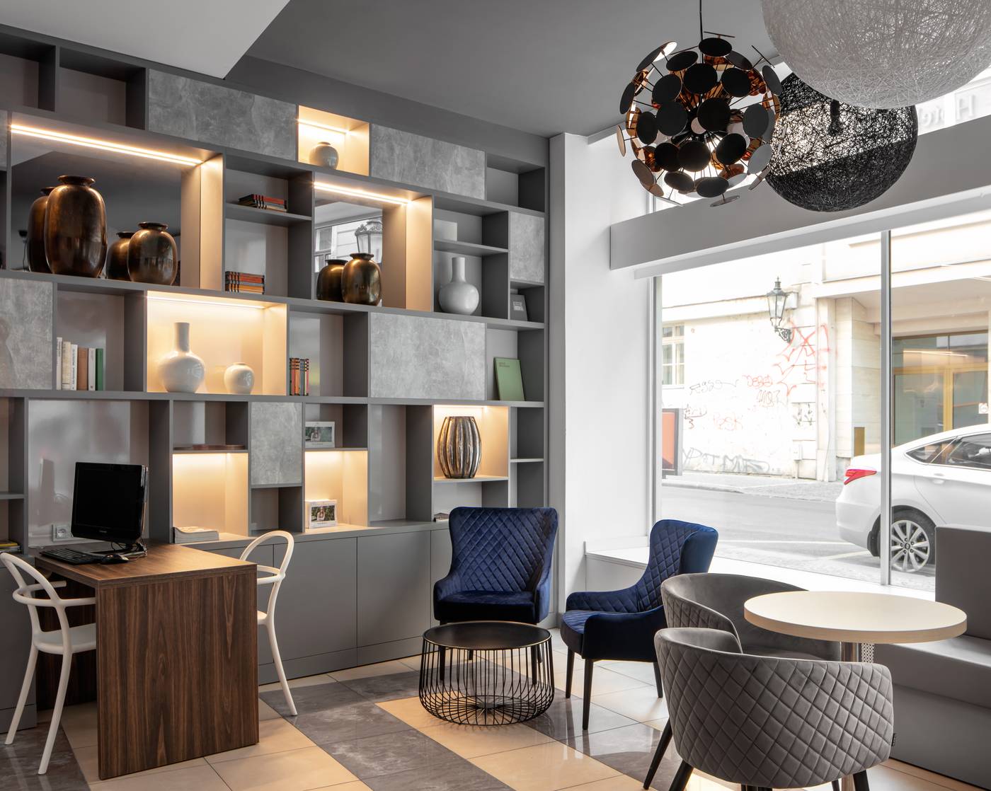 Astoria-Hotel-Lobby-10