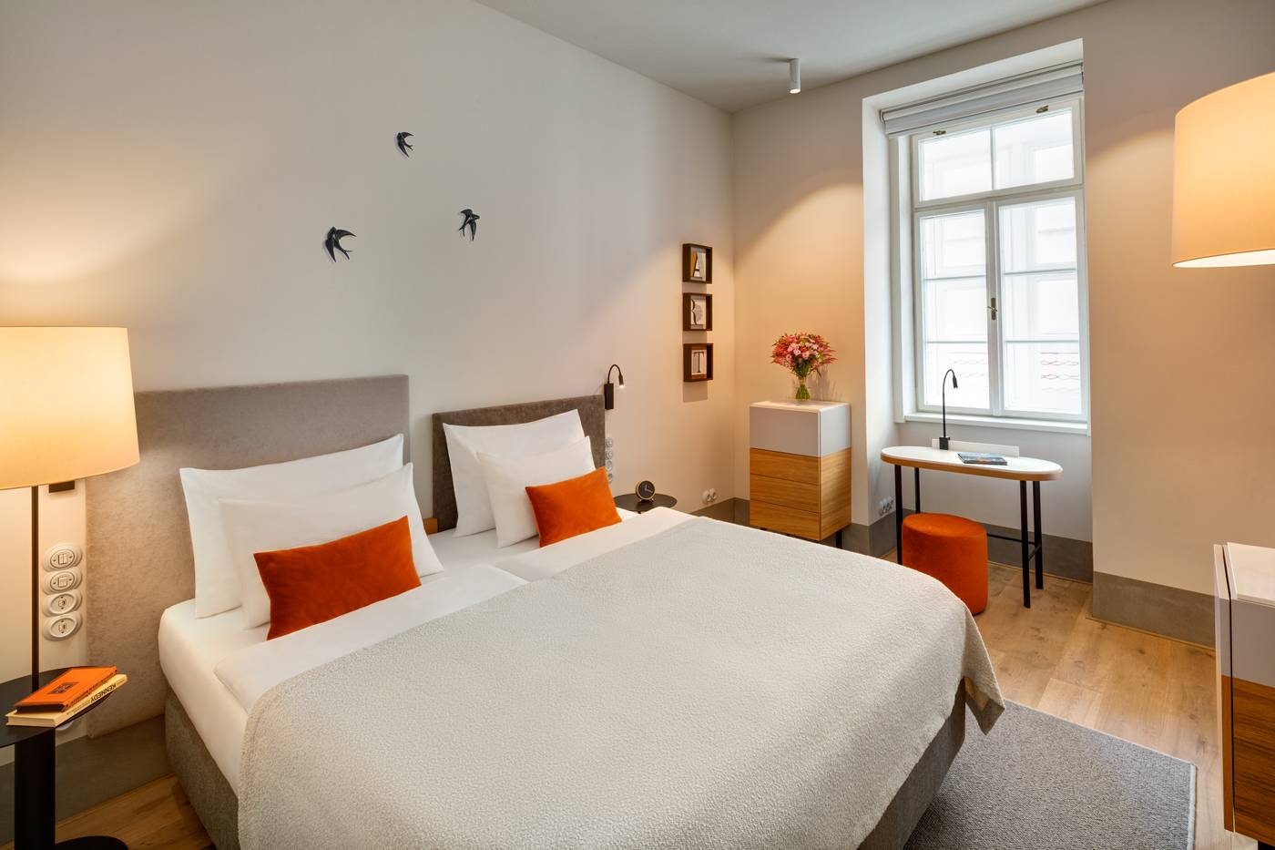 Hotel-BOOKQUET-Room-19