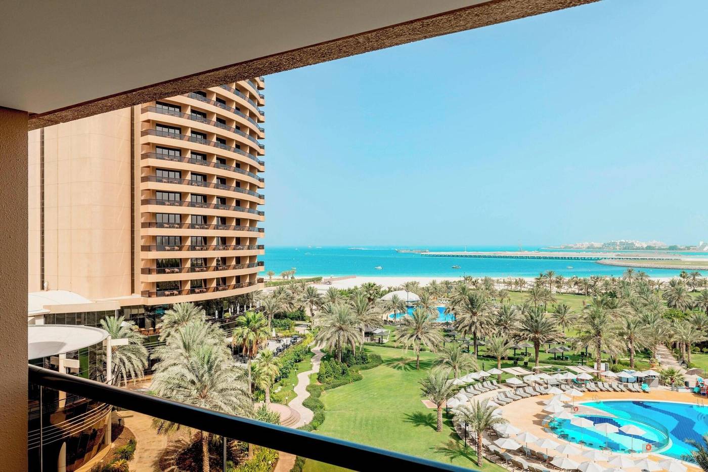 Le-Royal-Meridien-Beach-Resort-and-Spa-Room-4