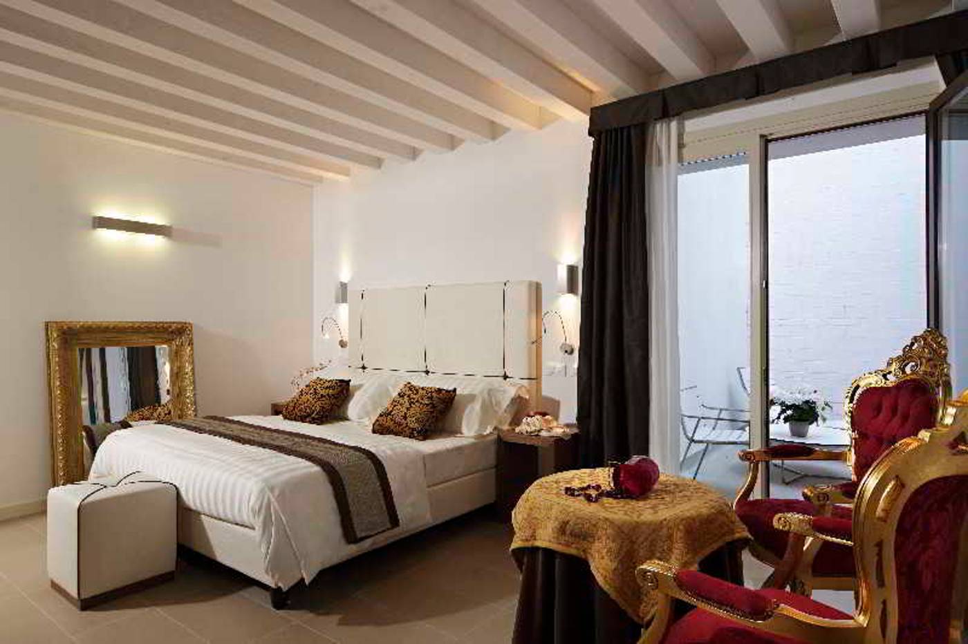 Al Canal Regio-Italy-Venezia-Room-5