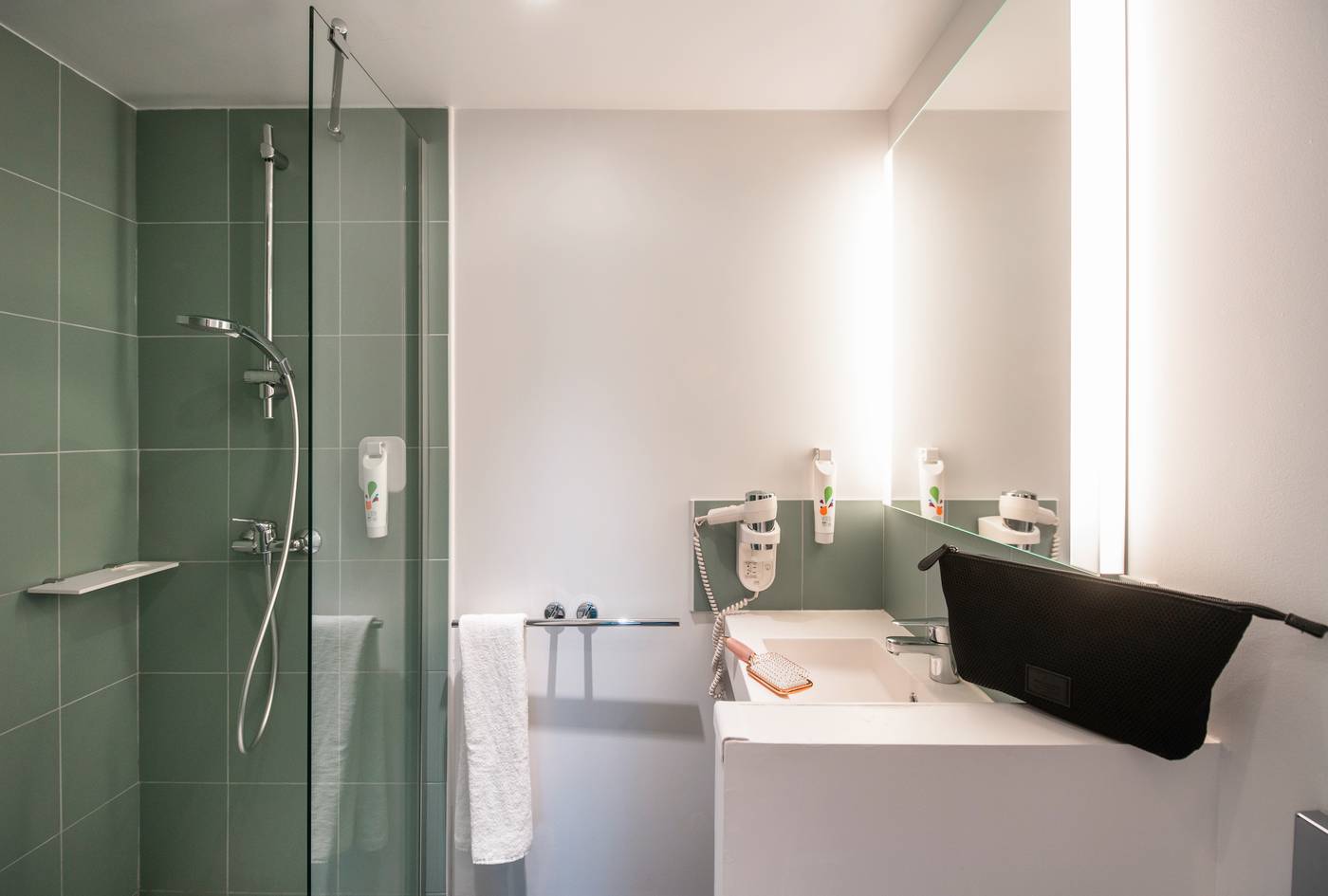 ibis-Styles-Nice-Centre-Gare-Room-26