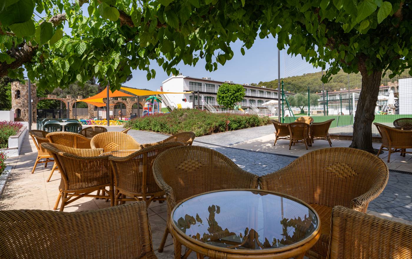 Medplaya-Sant-Eloi-Aparthotel-General-view-13