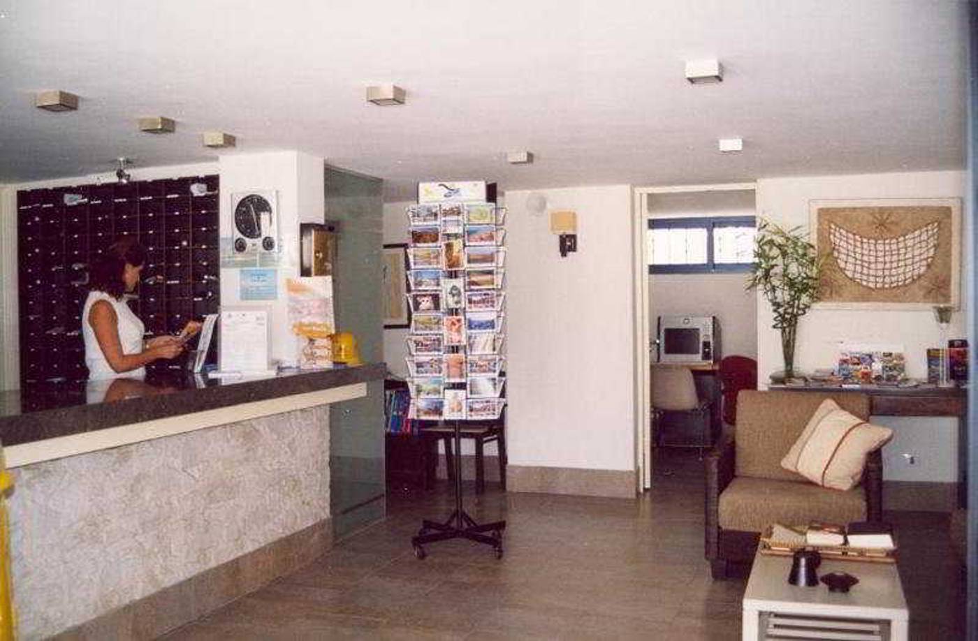 Apartamentos-Maspalomas-Oasis-Lobby-16