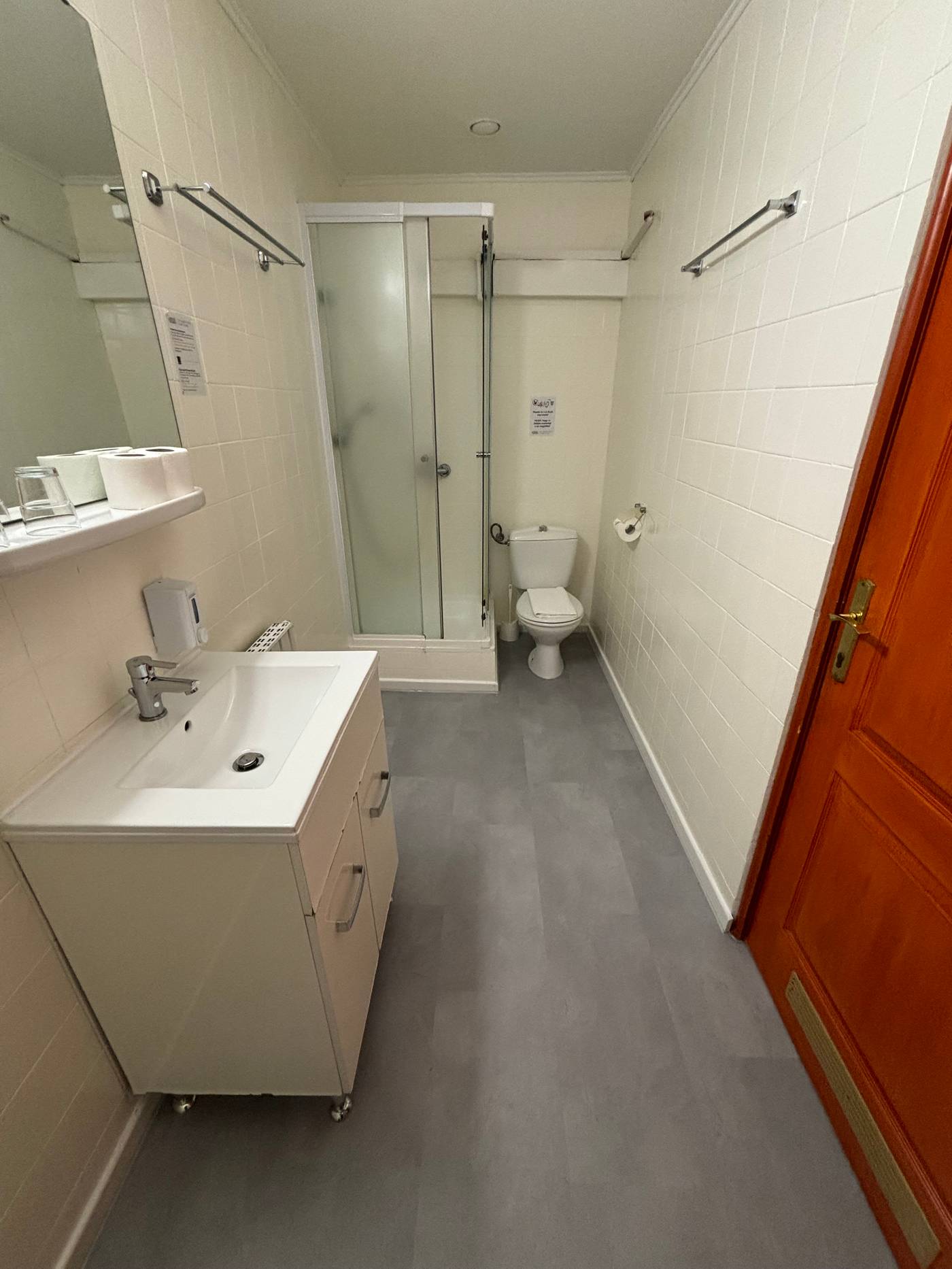 Gloria-Budapest-City-Center-Room-42