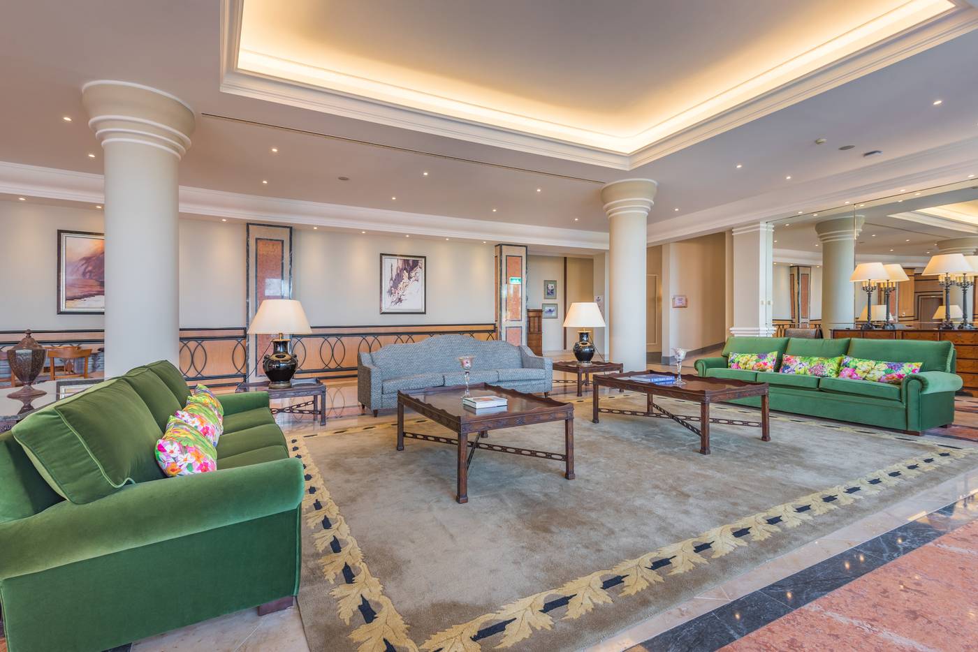 Pestana-Royal-Premium-Ocean---Spa-Resort-Lobby-39