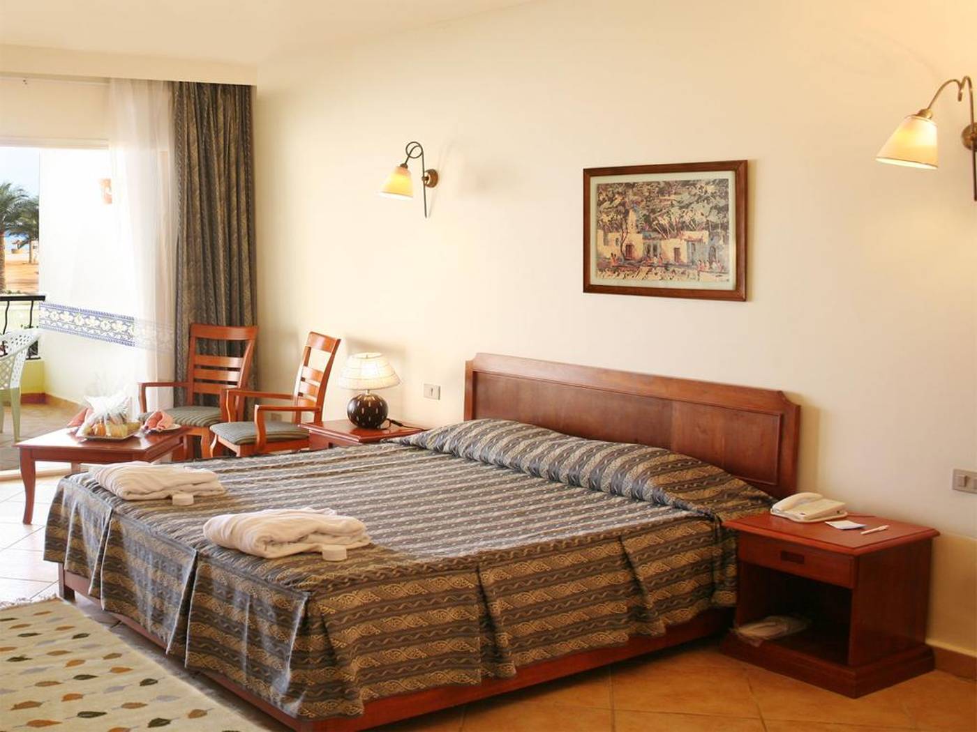 Harmony-Makadi-Bay-Hotel-and-Resort-Room-16